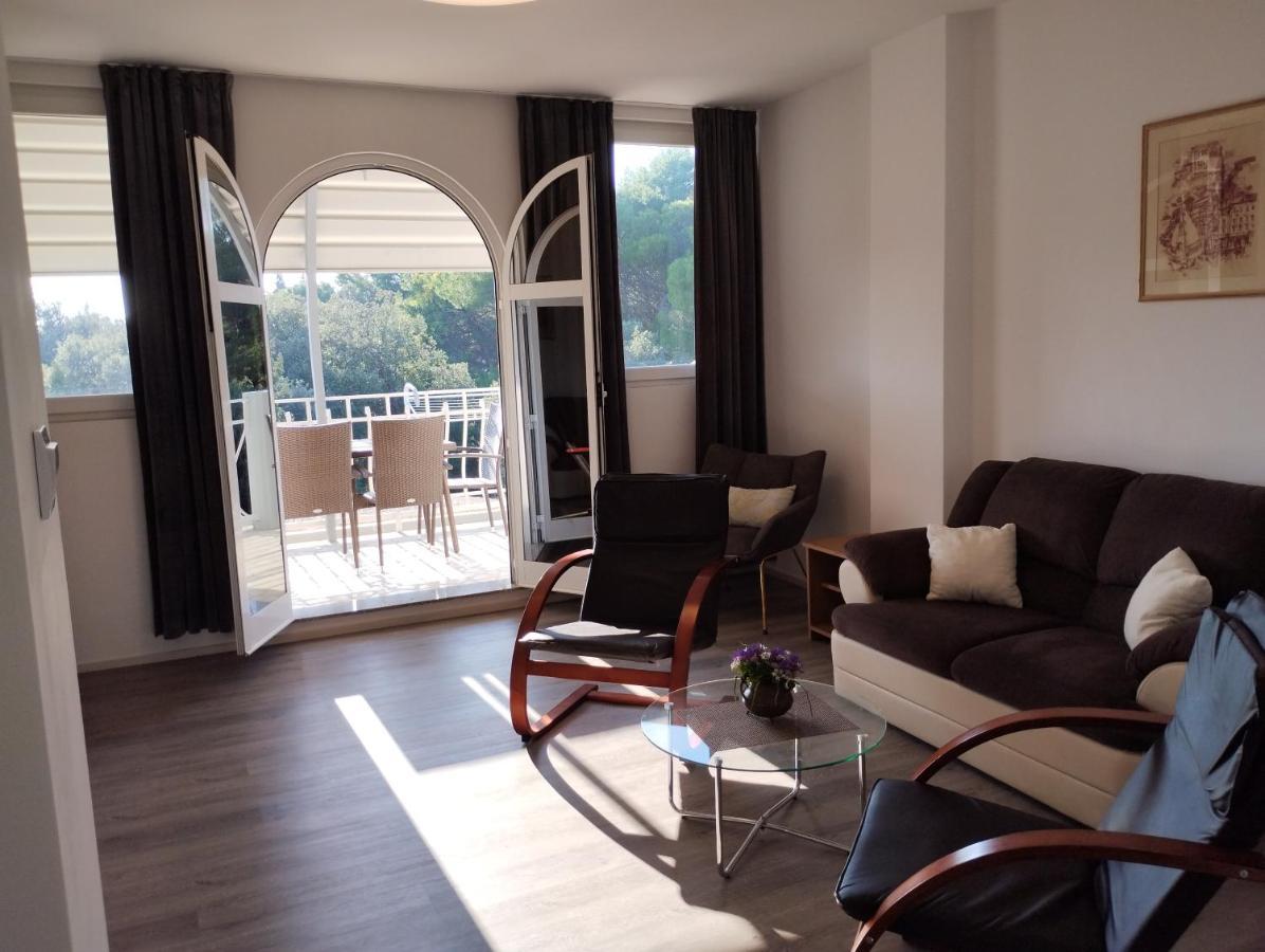 Apartments Ana - โรวีน ภายนอก รูปภาพ