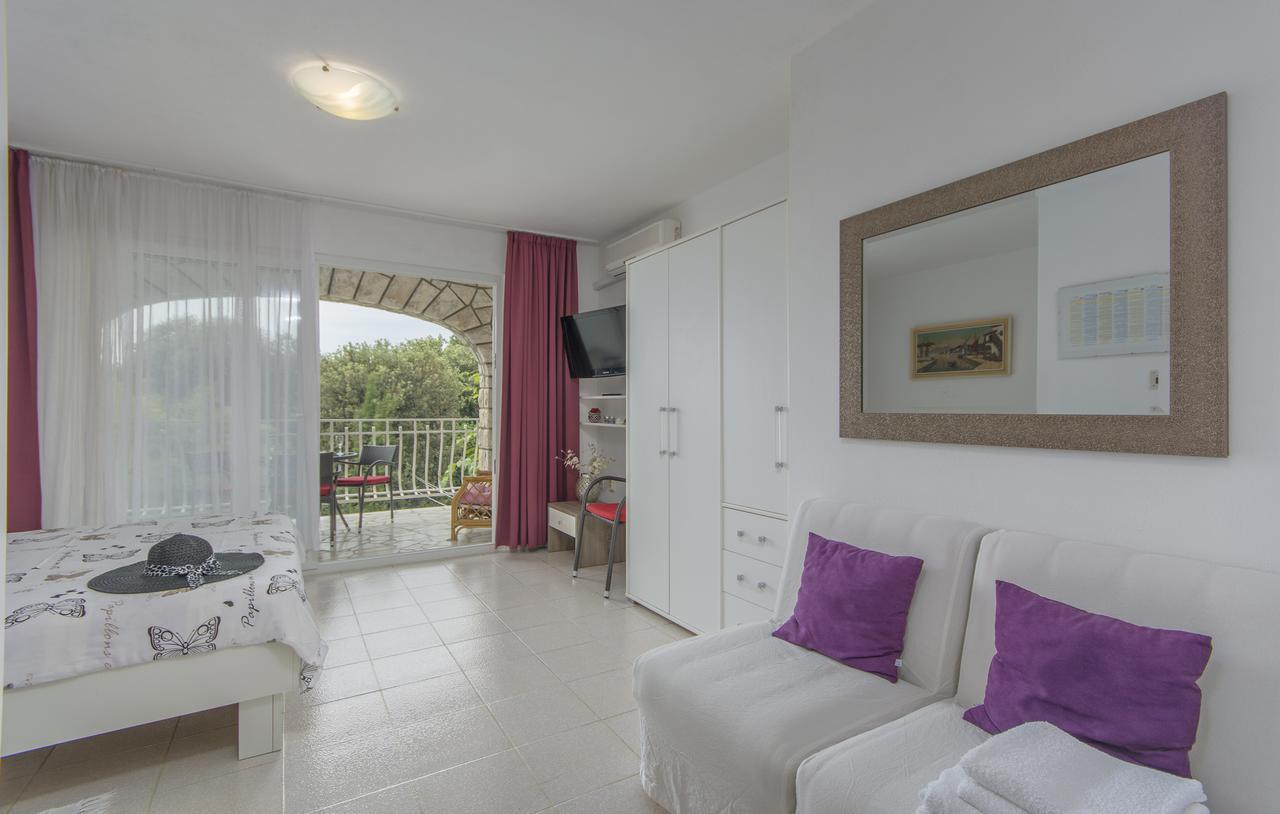 Apartments Ana - โรวีน ภายนอก รูปภาพ