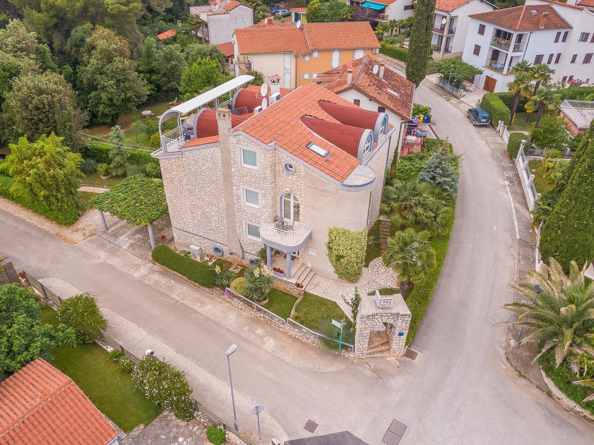 Apartments Ana - โรวีน ภายนอก รูปภาพ